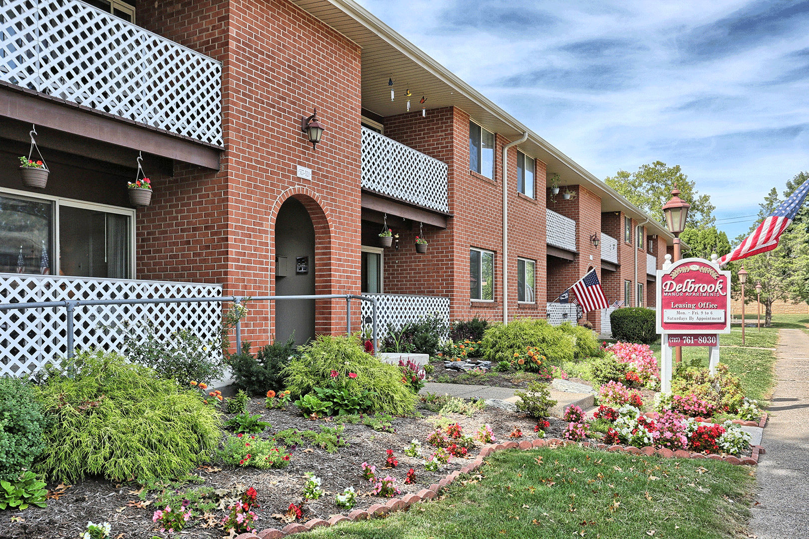 Delbrook Manor Apartments Apartments in Mechanicsburg, PA